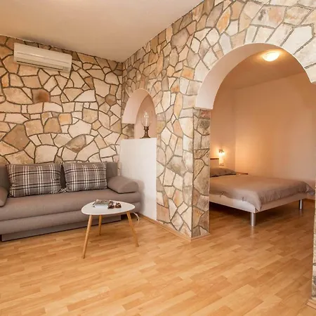 Pod Borom Appartement *