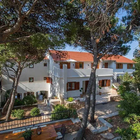Pod Borom Appartement Sveta Nedelja (Hvar)