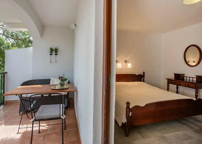 Pod Borom Apartamento Sveta Nedelja (Hvar)